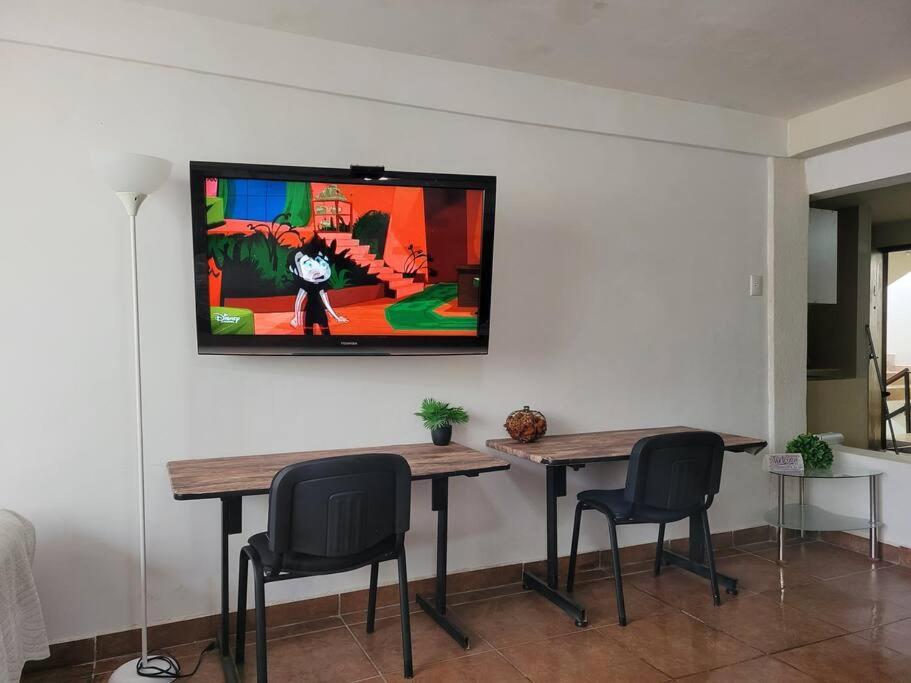 Departamento Grande Con 2 Recamaras Con Aire 5 Camas Wifi 115Mb, Cocina .Cochera Techada, #4 Ciudad Valles Bagian luar foto