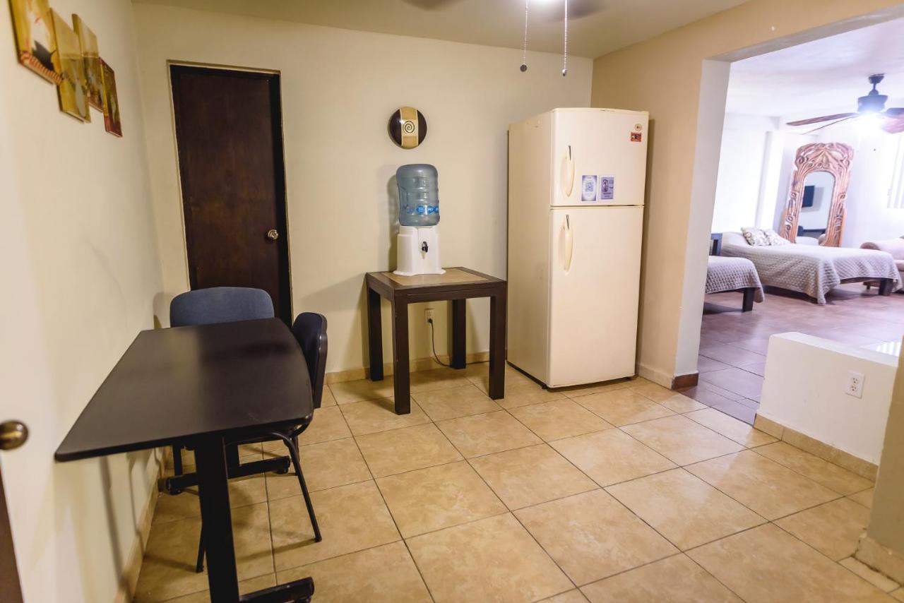 Departamento Grande Con 2 Recamaras Con Aire 5 Camas Wifi 115Mb, Cocina .Cochera Techada, #4 Ciudad Valles Bagian luar foto
